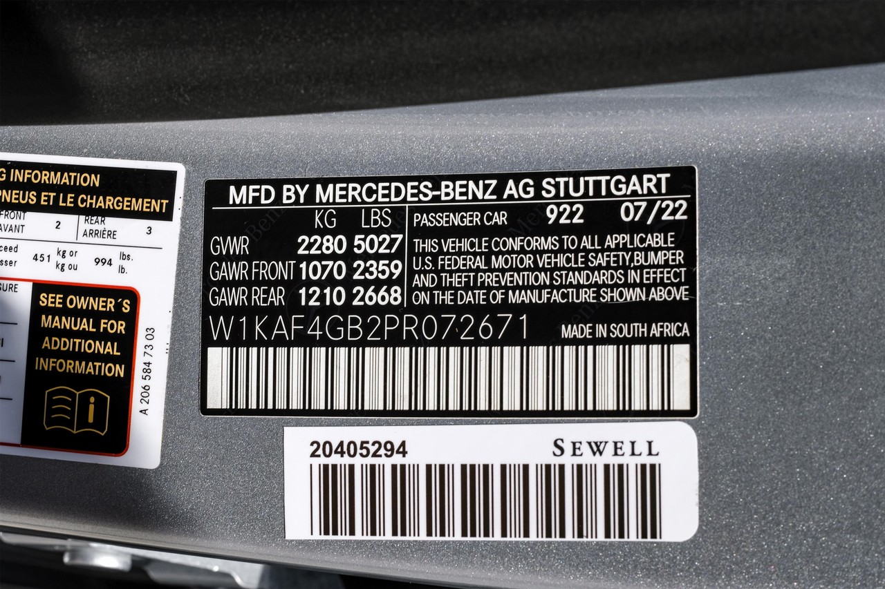 Mercedes-Benz C 300 Vehicle Main Gallery Image 51