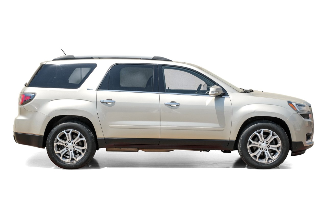 GMC Acadia Vehicle Main Gallery Image 07