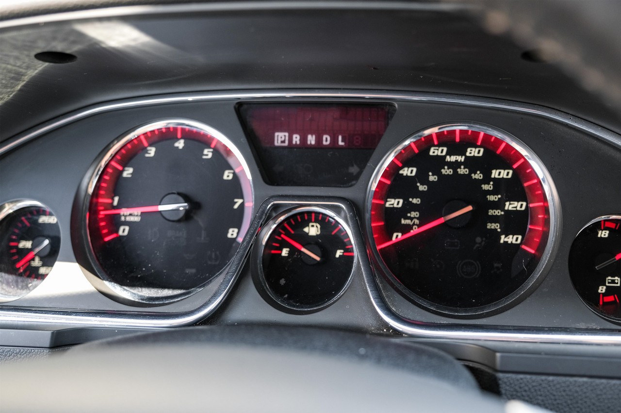 GMC Acadia Vehicle Main Gallery Image 18