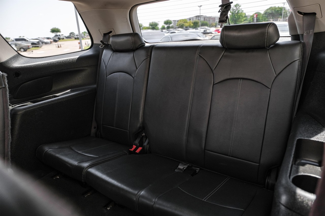 GMC Acadia Vehicle Main Gallery Image 35