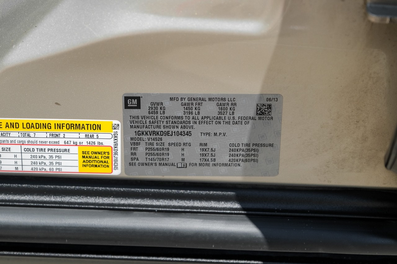 GMC Acadia Vehicle Main Gallery Image 53