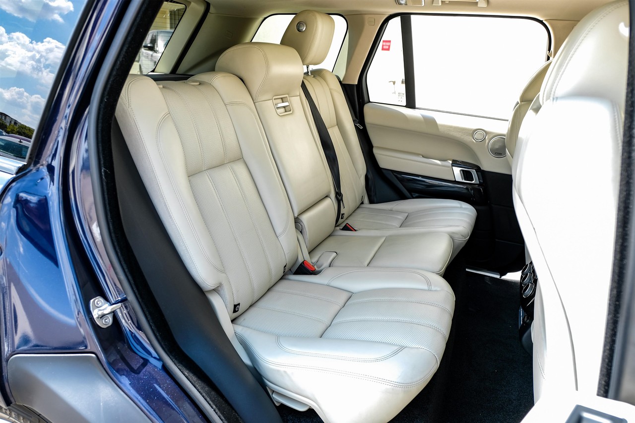 Land Rover Range Rover Vehicle Main Gallery Image 30