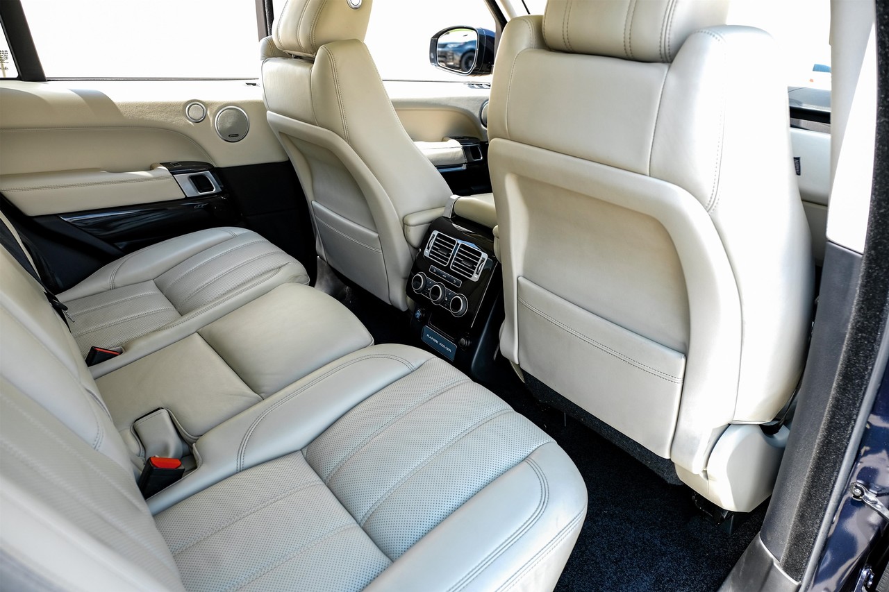 Land Rover Range Rover Vehicle Main Gallery Image 31