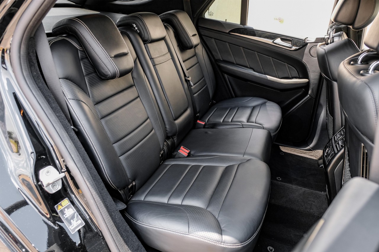 Mercedes-Benz ML 63 AMG Vehicle Main Gallery Image 32