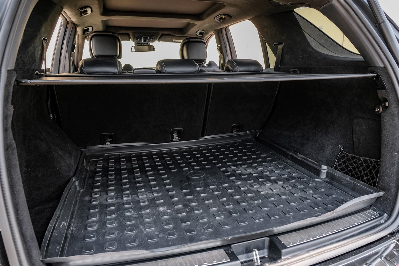 Mercedes-Benz ML 63 AMG Vehicle Main Gallery Image 46