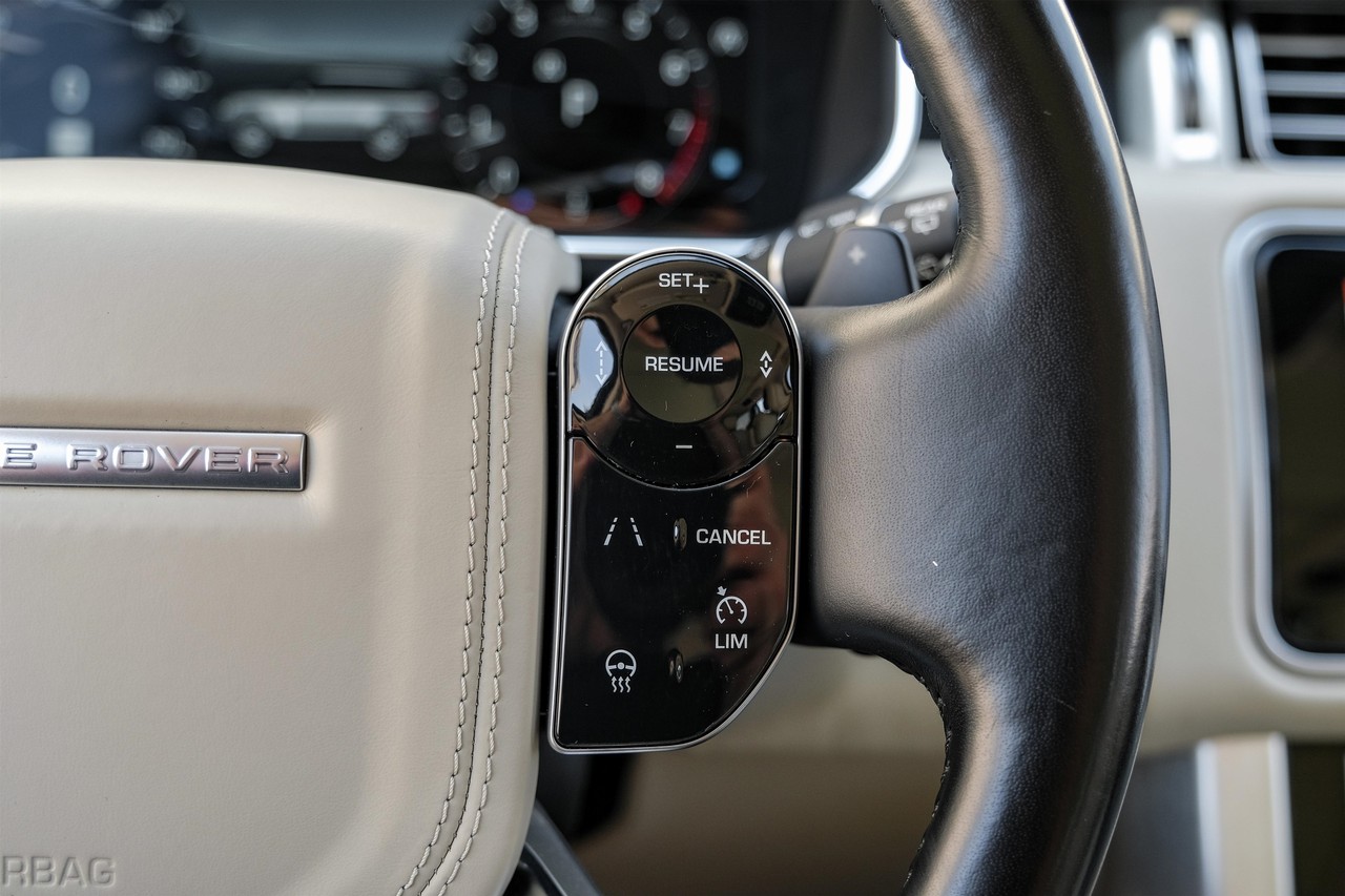 Land Rover Range Rover Vehicle Main Gallery Image 17