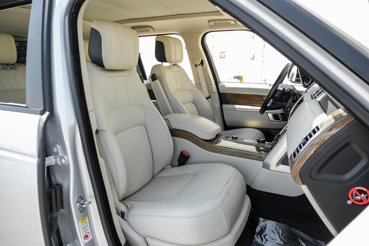 Land Rover Range Rover Vehicle Main Gallery Image 29