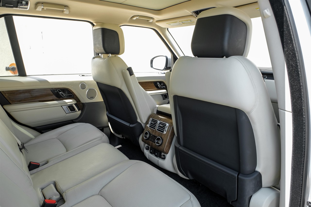 Land Rover Range Rover Vehicle Main Gallery Image 31