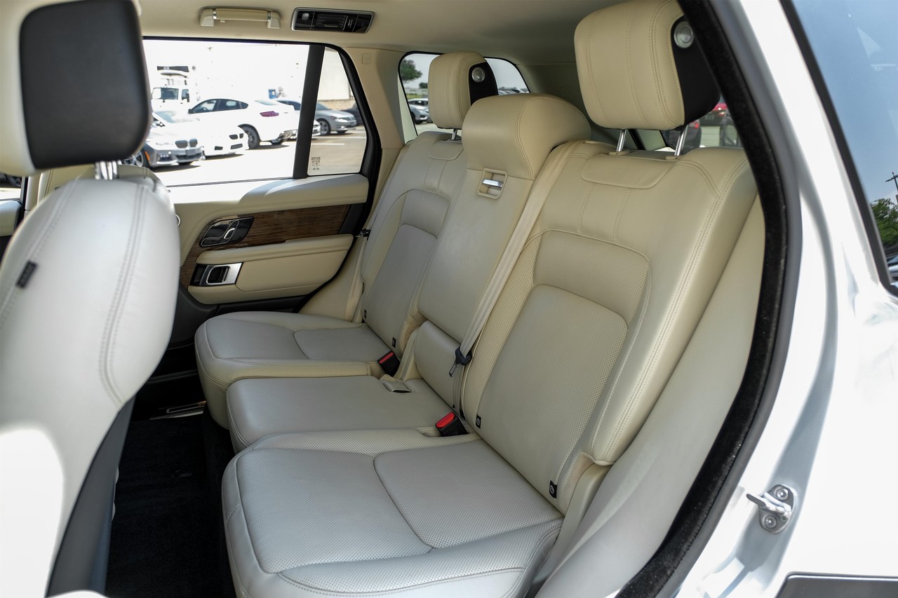 Land Rover Range Rover Vehicle Main Gallery Image 34