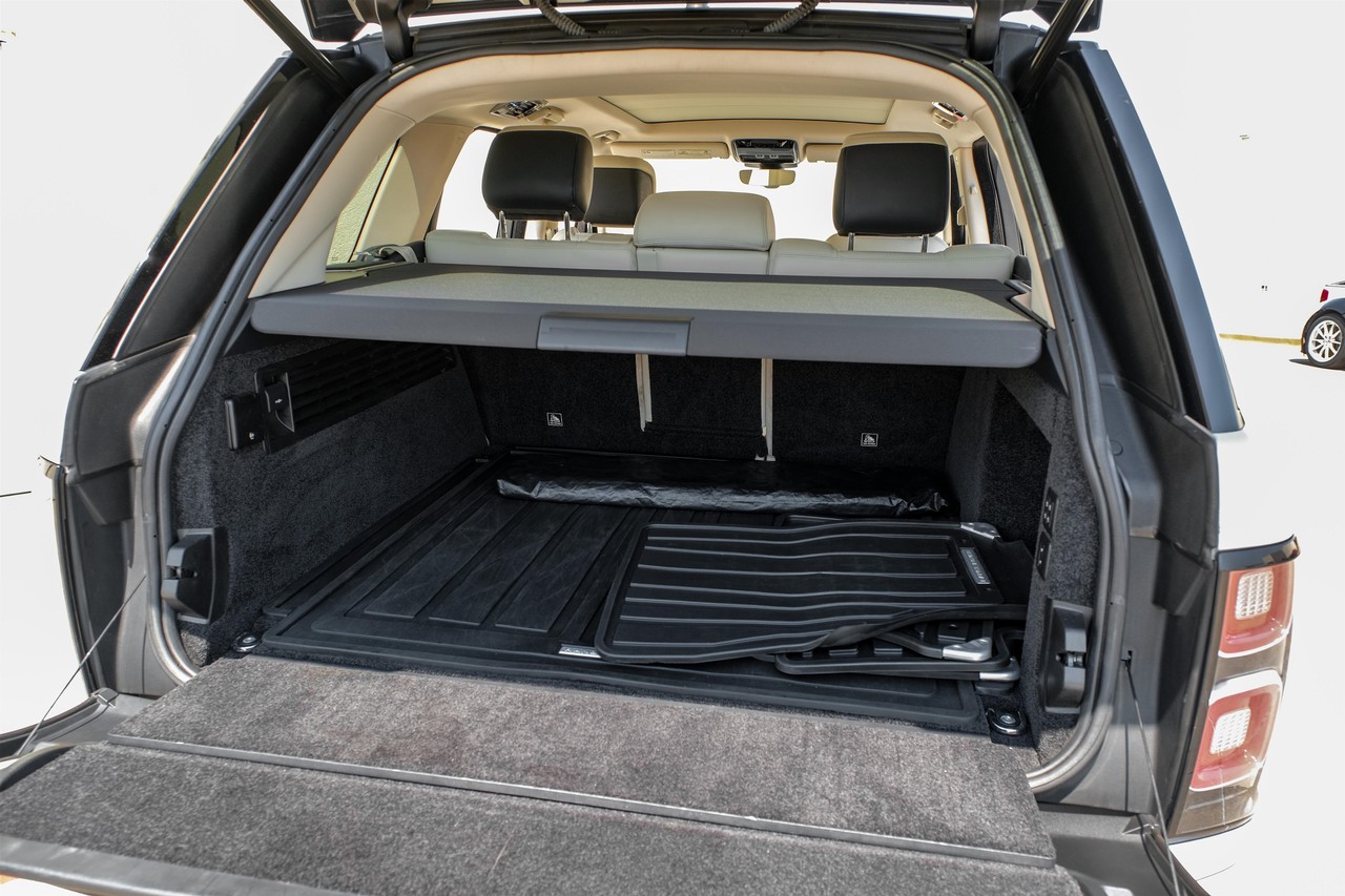 Land Rover Range Rover Vehicle Main Gallery Image 45