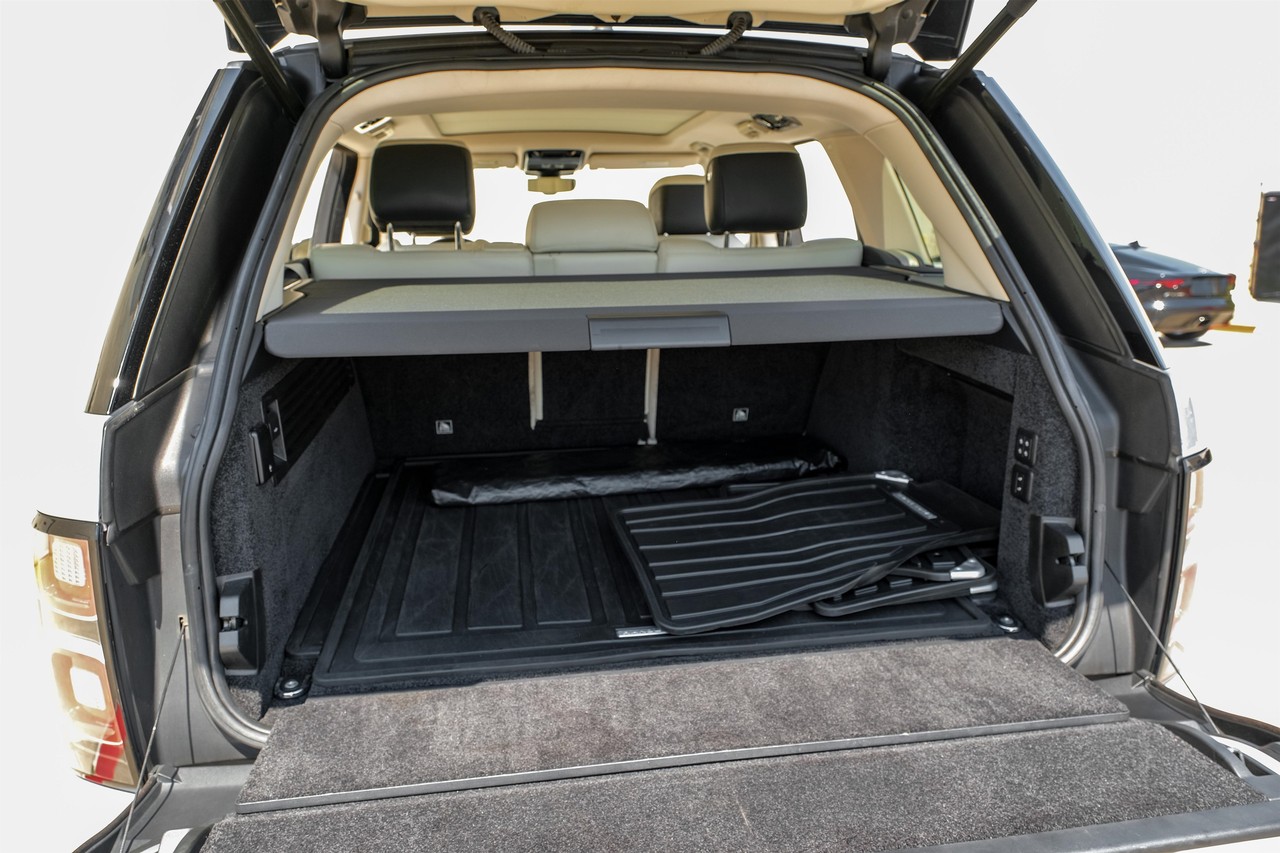 Land Rover Range Rover Vehicle Main Gallery Image 46
