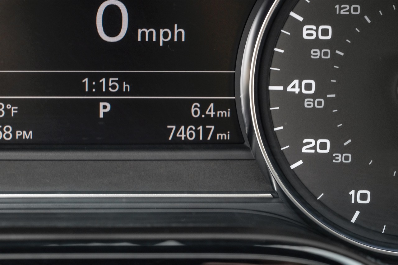 Audi A8 L Vehicle Main Gallery Image 21