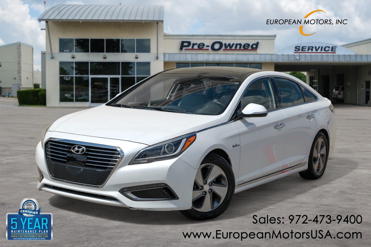 Hyundai Sonata Hybrid Vehicle Main Gallery Image 01