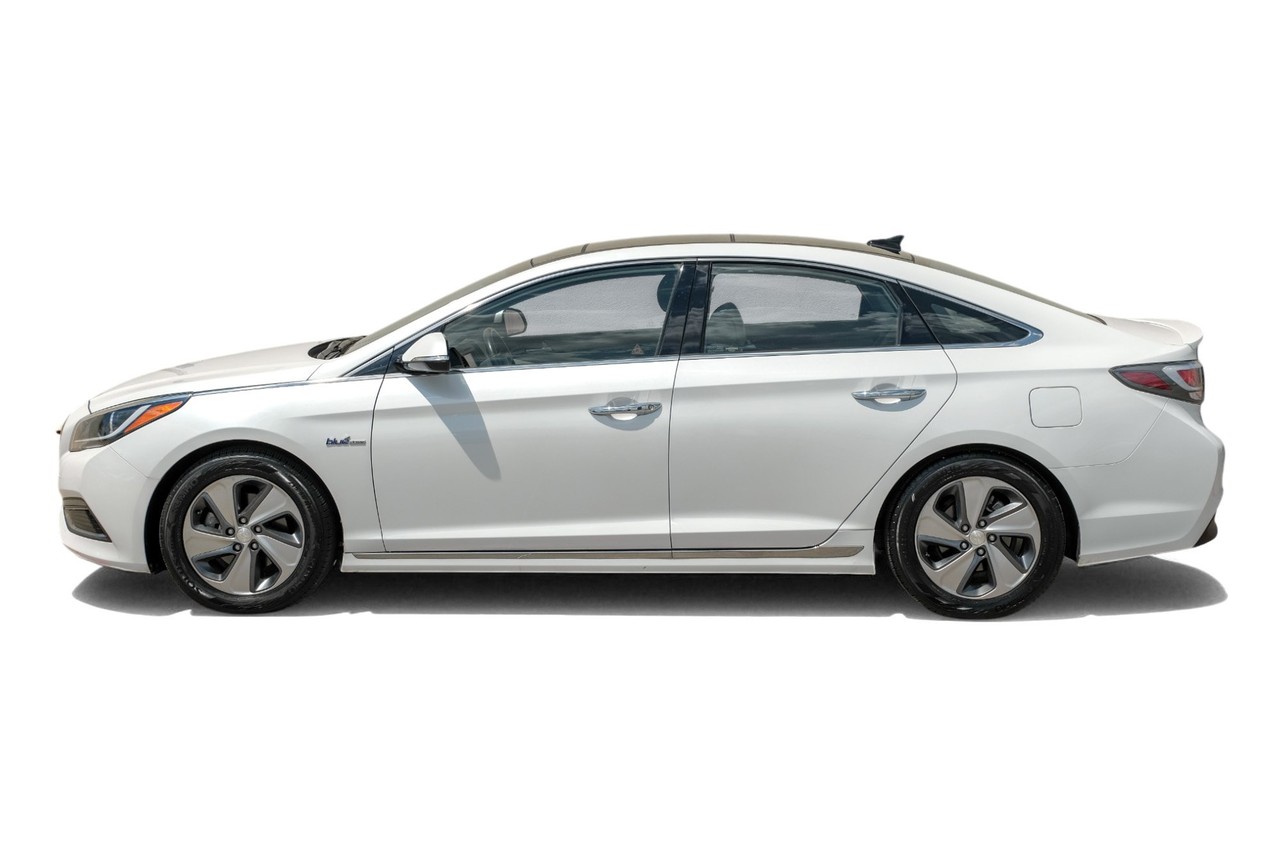 Hyundai Sonata Hybrid Vehicle Main Gallery Image 11