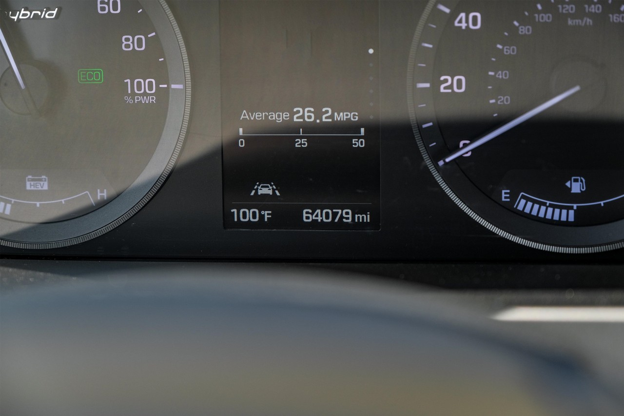Hyundai Sonata Hybrid Vehicle Main Gallery Image 19