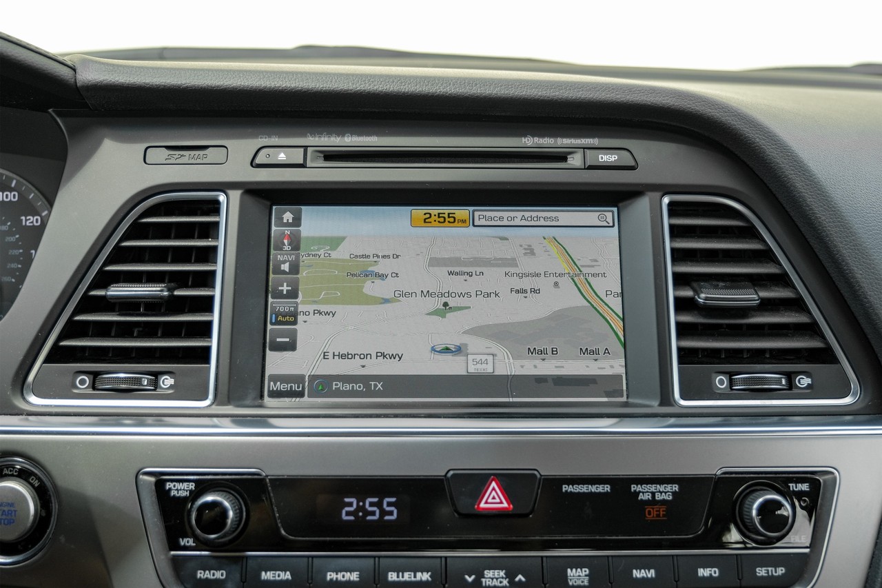 Hyundai Sonata Hybrid Vehicle Main Gallery Image 21