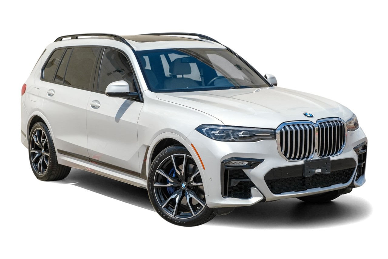 BMW X7 Vehicle Main Gallery Image 06