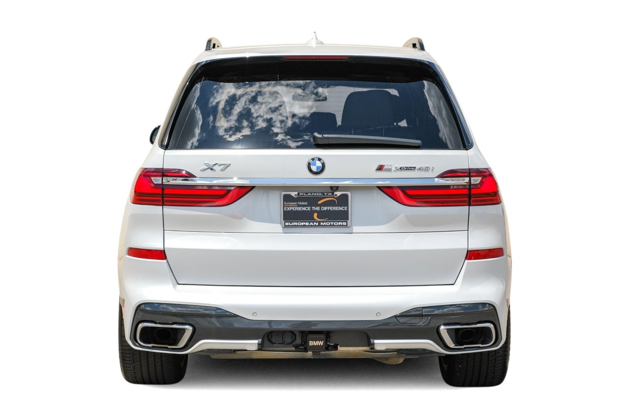 BMW X7 Vehicle Main Gallery Image 09