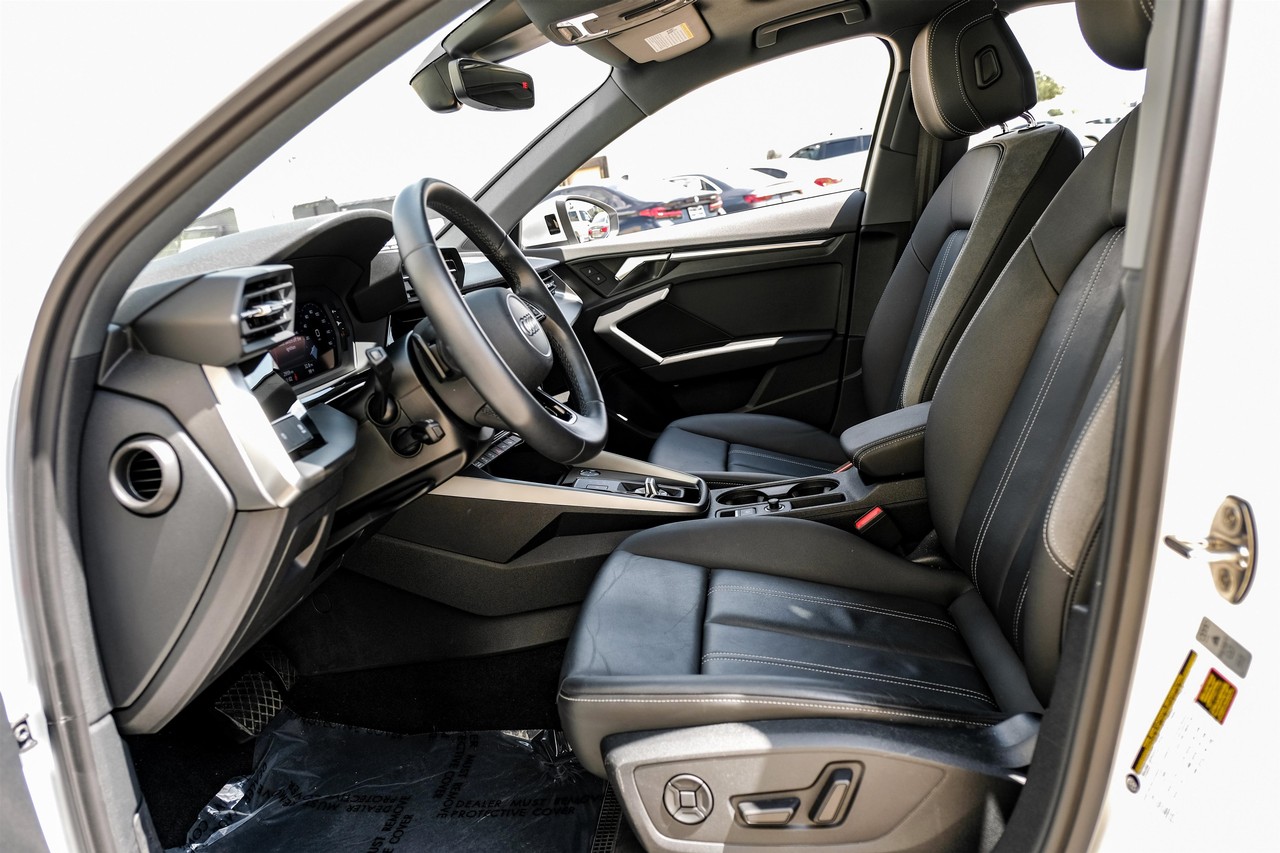 Audi A3 Vehicle Main Gallery Image 04