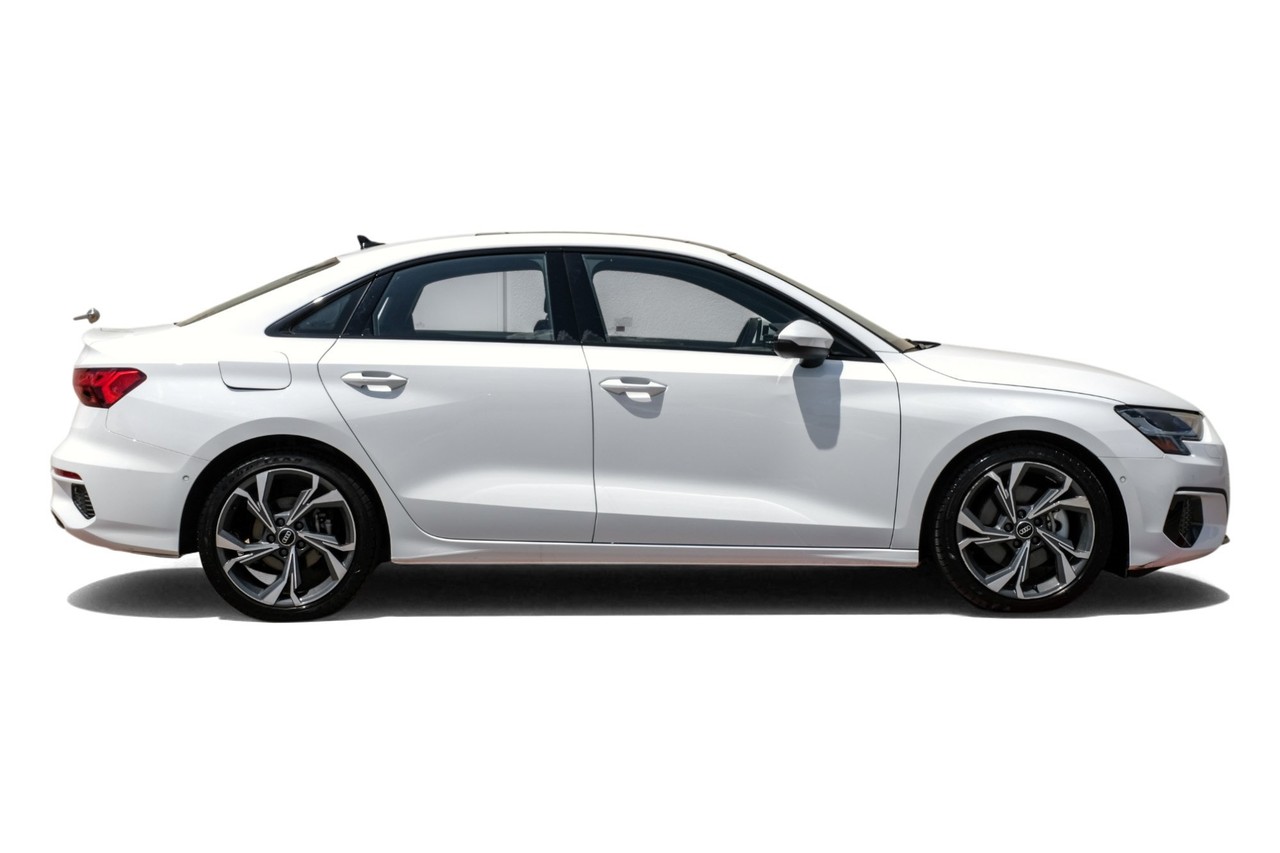 Audi A3 Vehicle Main Gallery Image 08