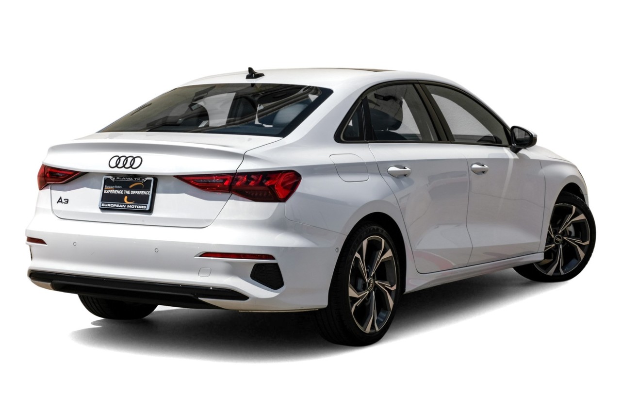 Audi A3 Vehicle Main Gallery Image 09