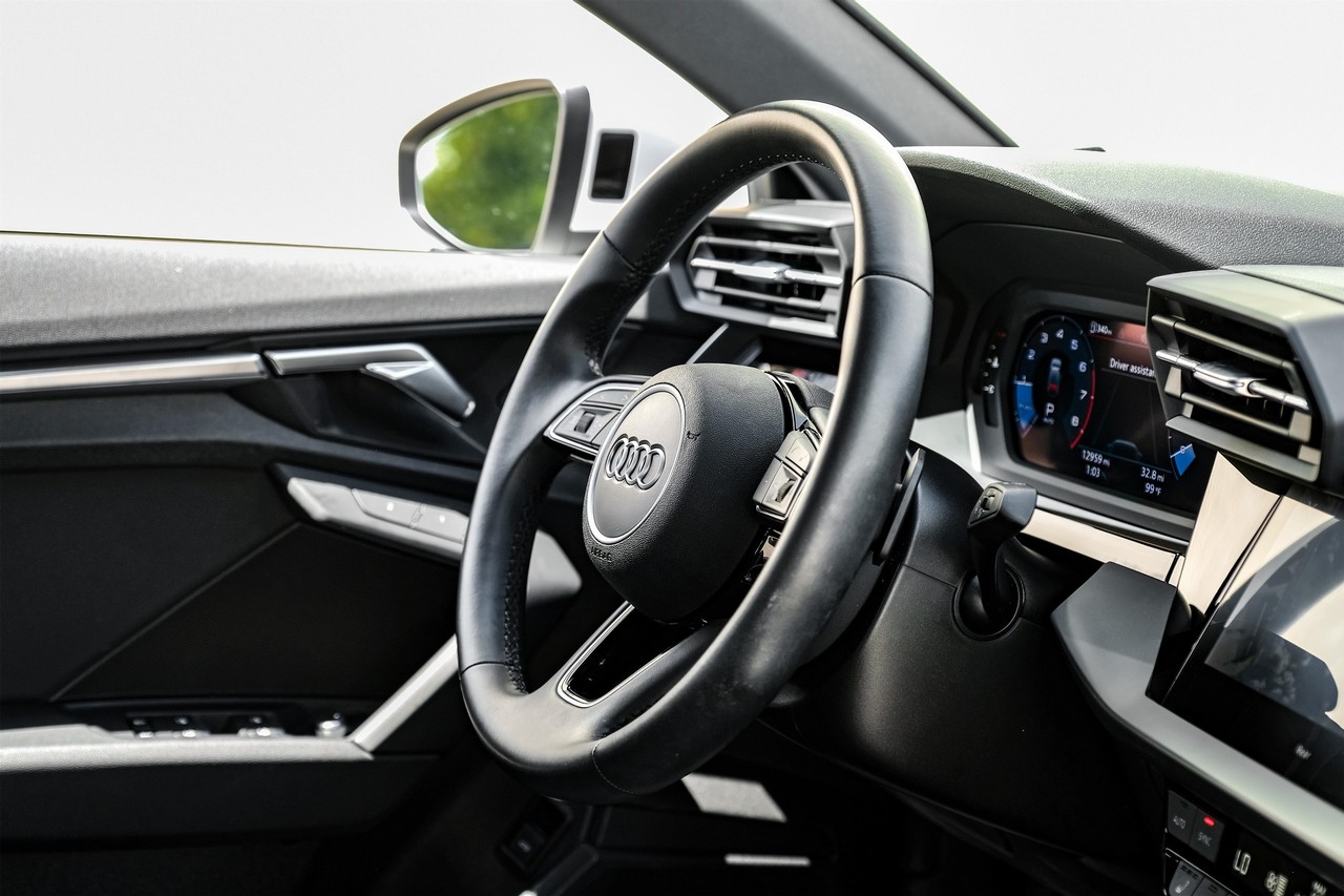 Audi A3 Vehicle Main Gallery Image 14