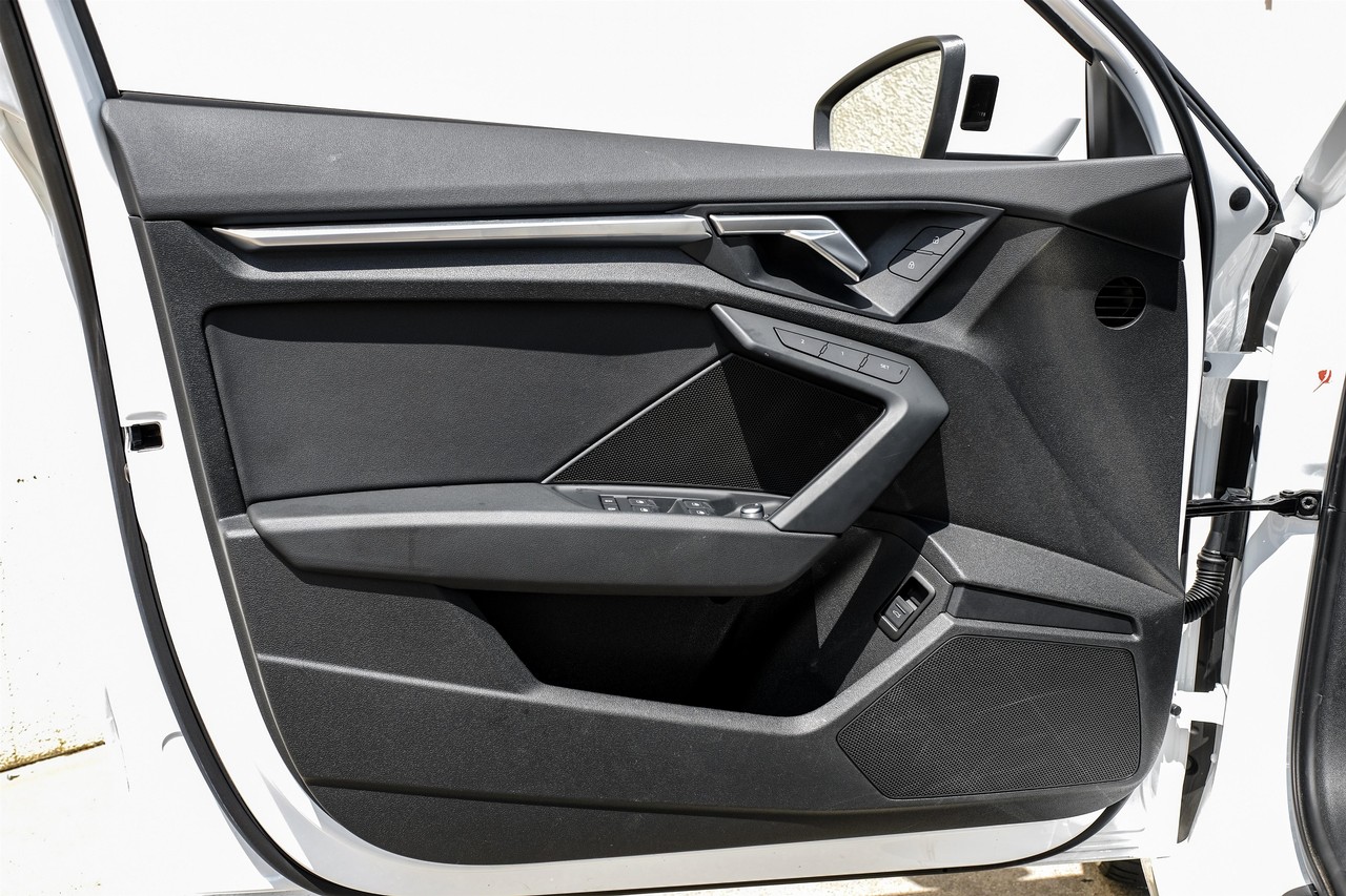 Audi A3 Vehicle Main Gallery Image 41