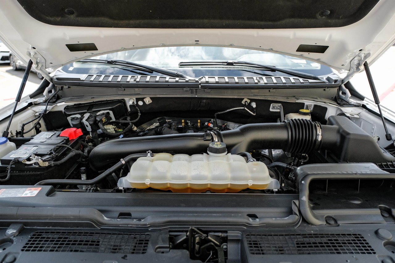 Ford Expedition Vehicle Main Gallery Image 46
