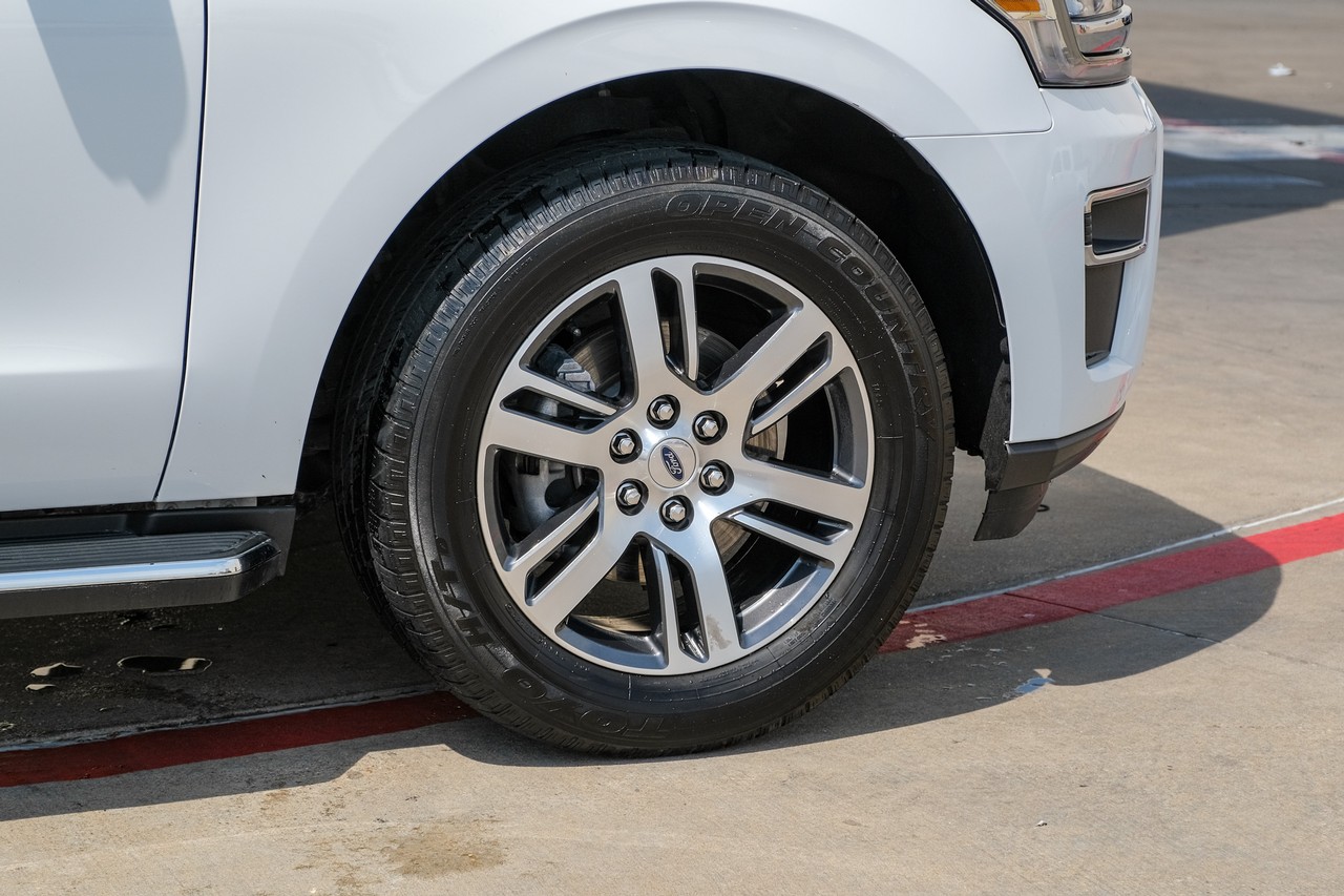 Ford Expedition Vehicle Main Gallery Image 52