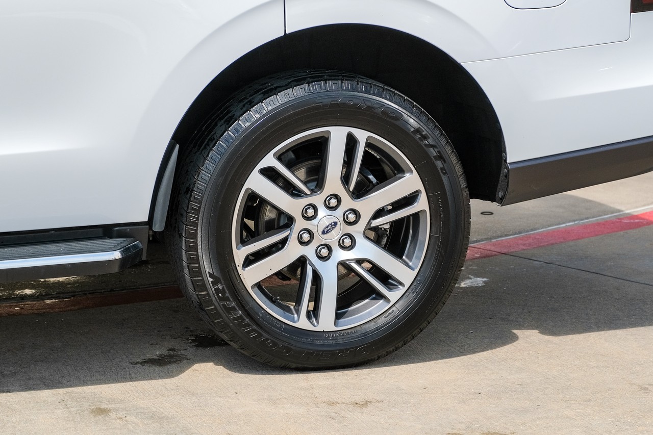 Ford Expedition Vehicle Main Gallery Image 54