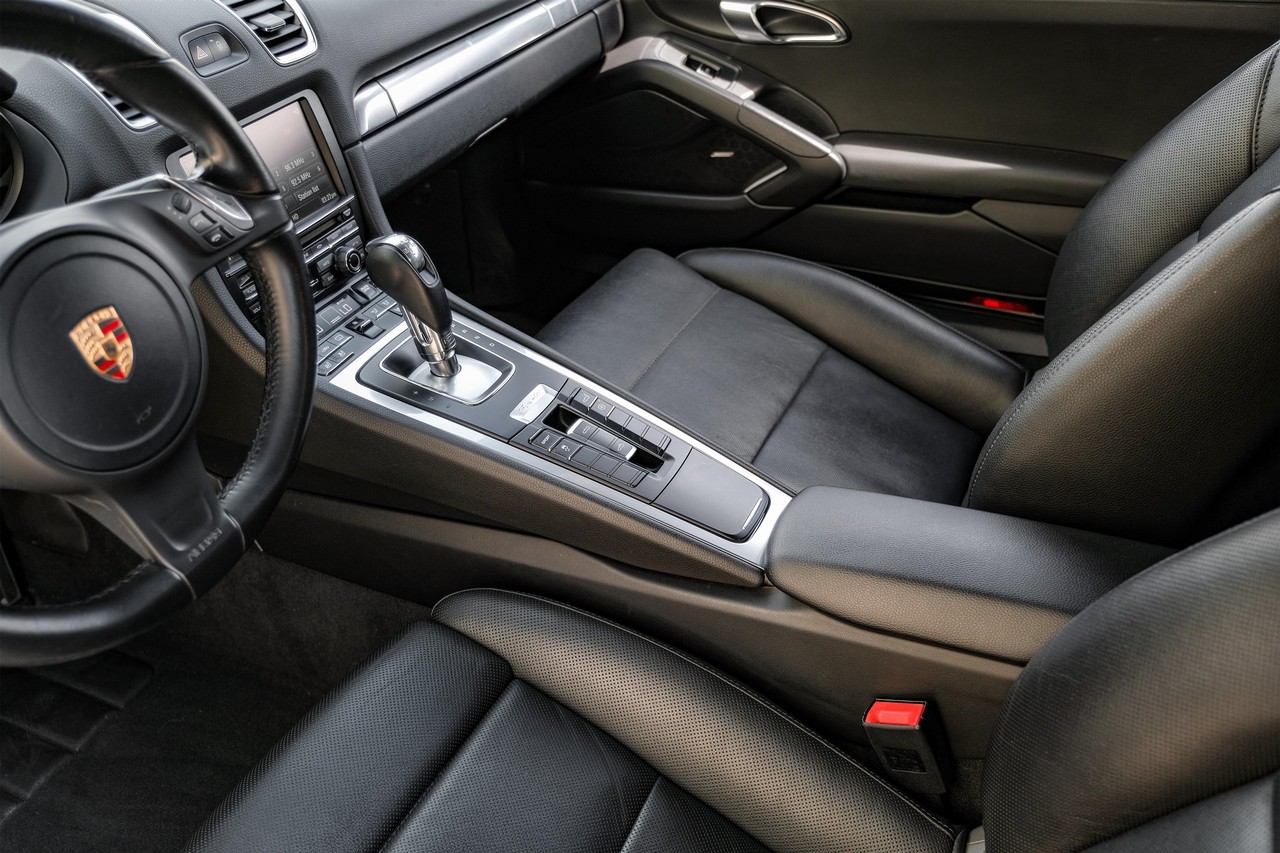 Porsche Boxster Vehicle Main Gallery Image 19
