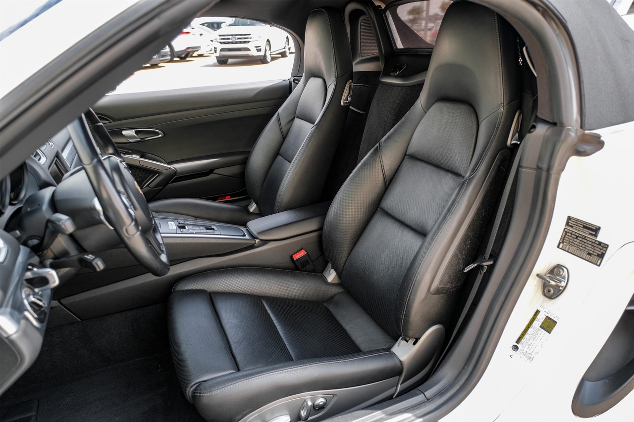 Porsche Boxster Vehicle Main Gallery Image 29