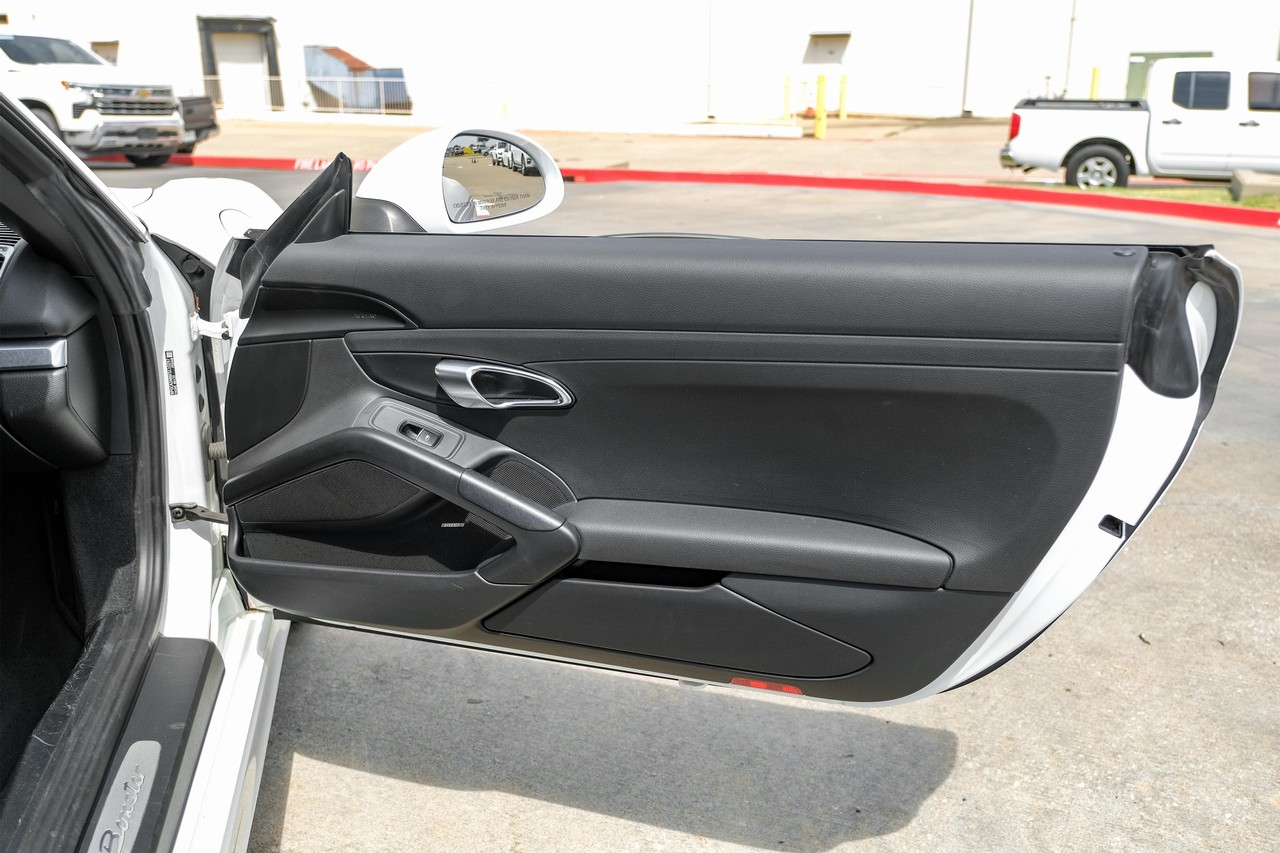 Porsche Boxster Vehicle Main Gallery Image 35