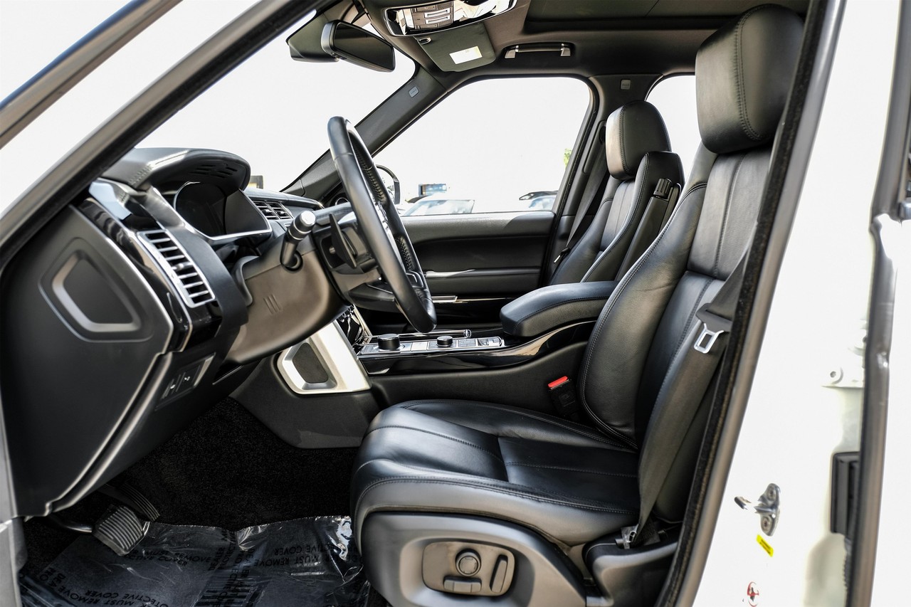 Land Rover Range Rover Vehicle Main Gallery Image 04