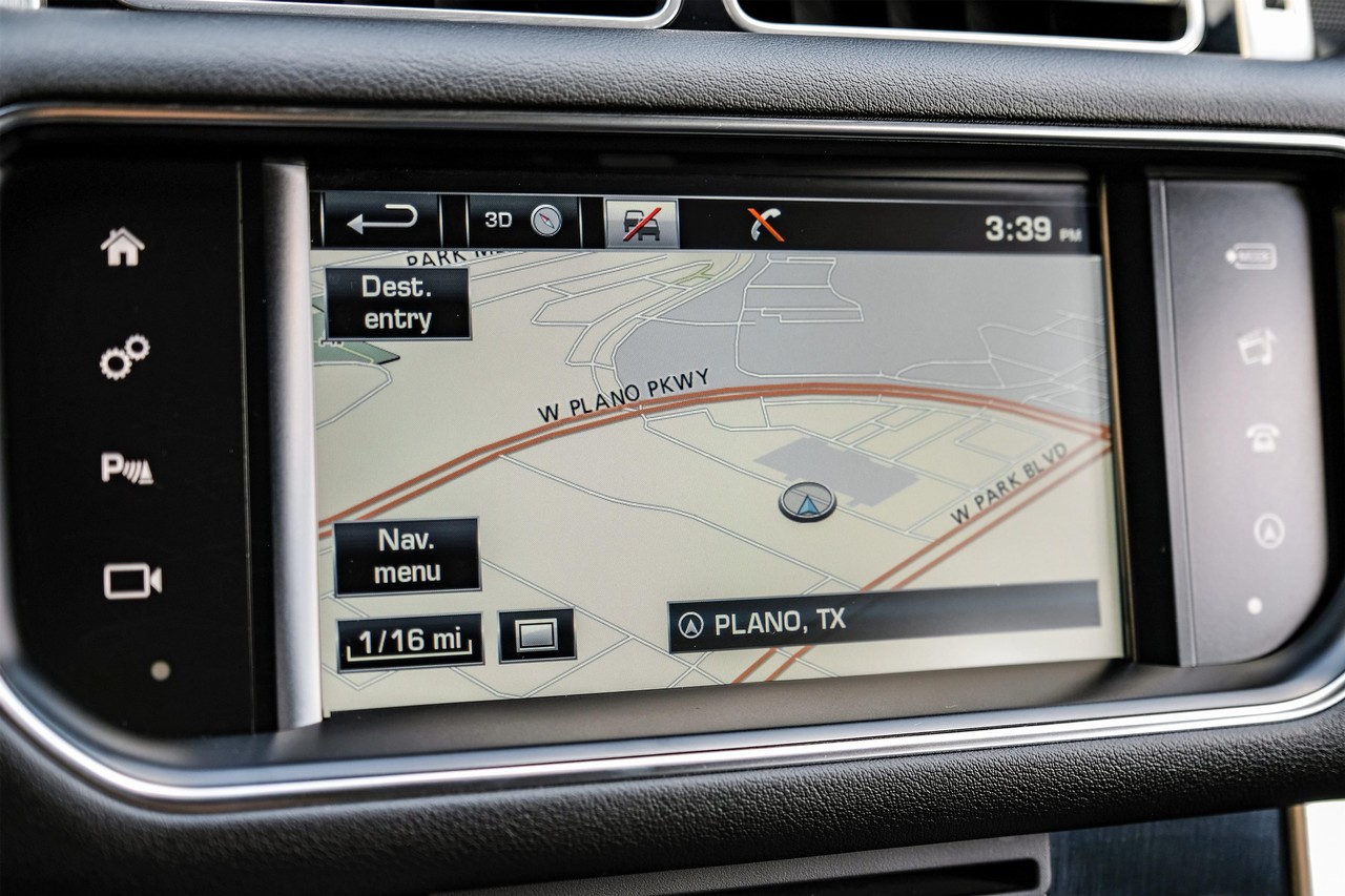 Land Rover Range Rover Vehicle Main Gallery Image 21