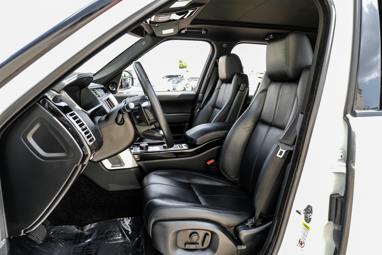 Land Rover Range Rover Vehicle Main Gallery Image 30