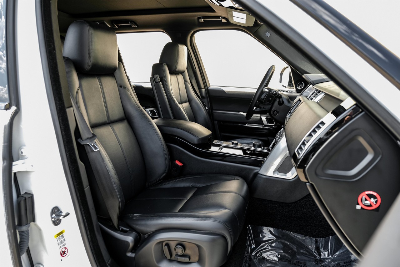 Land Rover Range Rover Vehicle Main Gallery Image 32