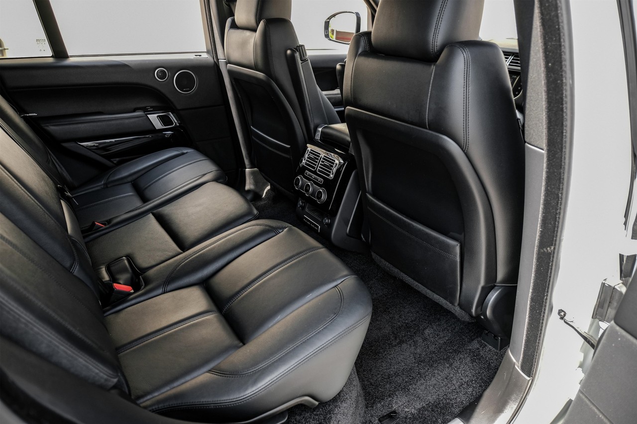 Land Rover Range Rover Vehicle Main Gallery Image 34