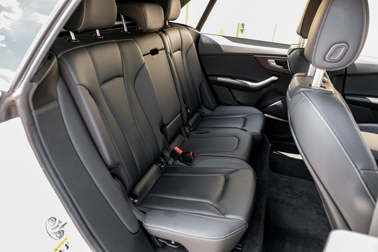 Audi Q8 Vehicle Main Gallery Image 34