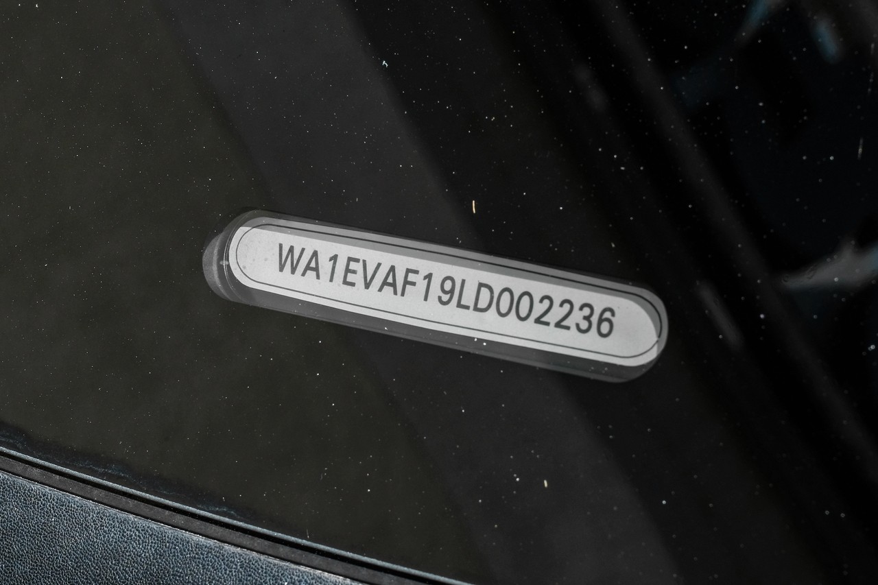 Audi Q8 Vehicle Main Gallery Image 53