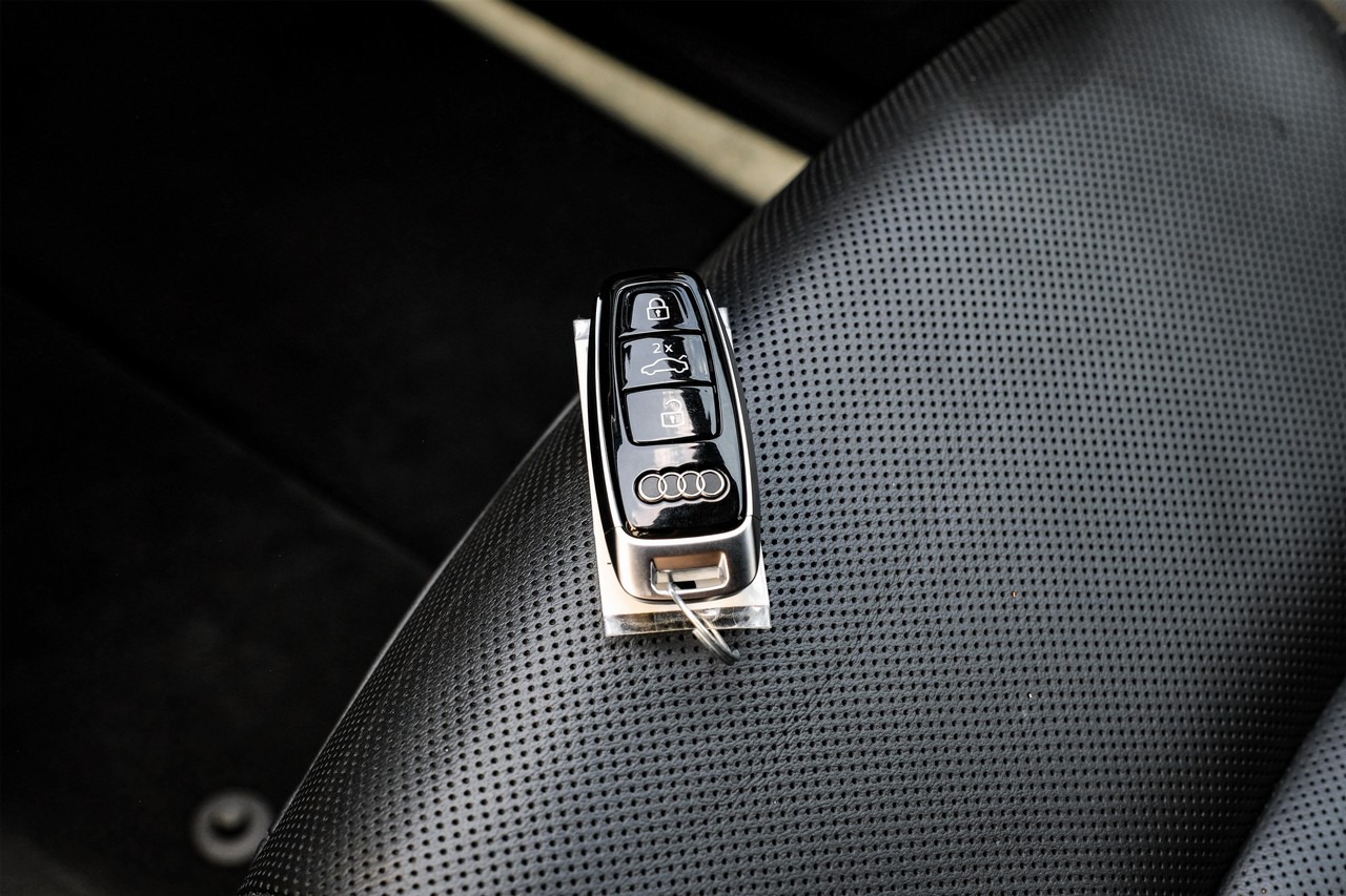 Audi Q8 Vehicle Main Gallery Image 54