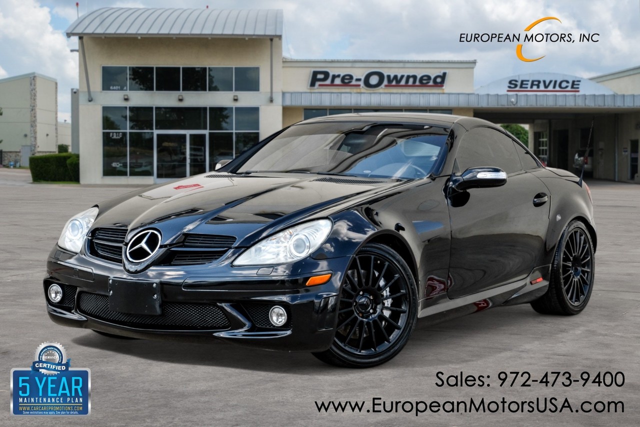 Mercedes-Benz SLK-Class Vehicle Main Gallery Image 01