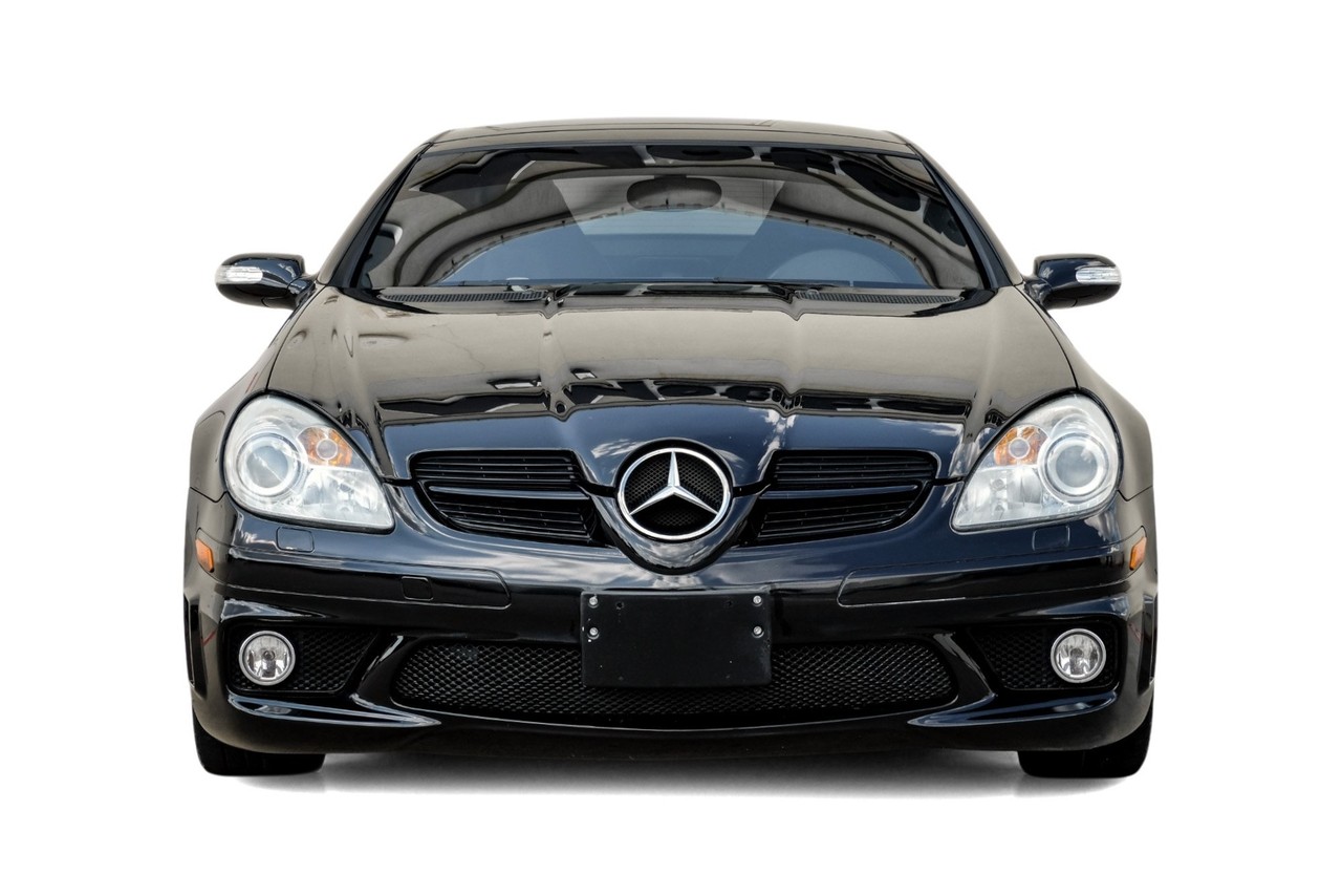 Mercedes-Benz SLK-Class Vehicle Main Gallery Image 05