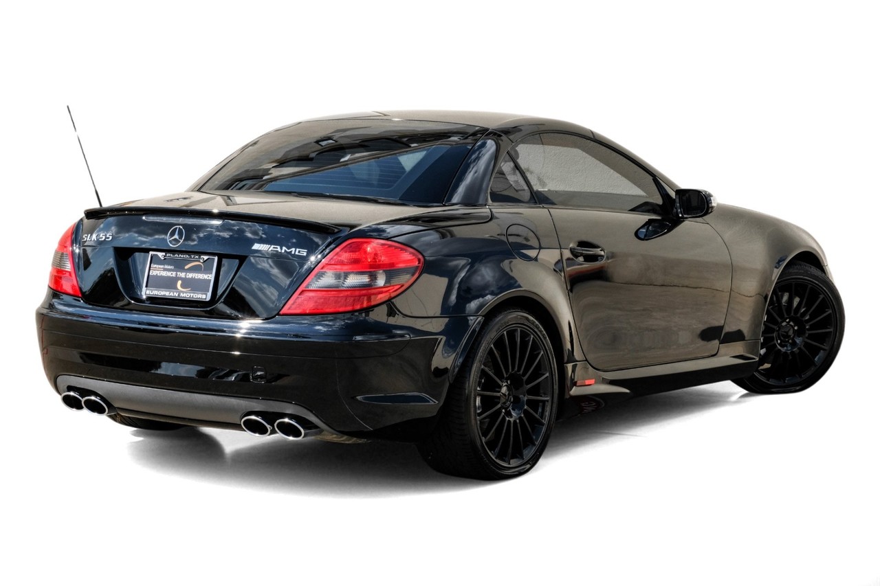 Mercedes-Benz SLK-Class Vehicle Main Gallery Image 08