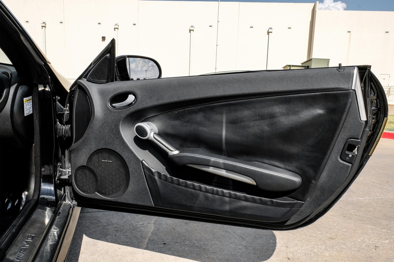Mercedes-Benz SLK-Class Vehicle Main Gallery Image 34