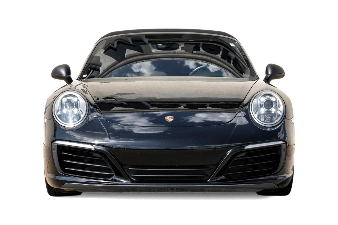 Porsche 911 Vehicle Main Gallery Image 05