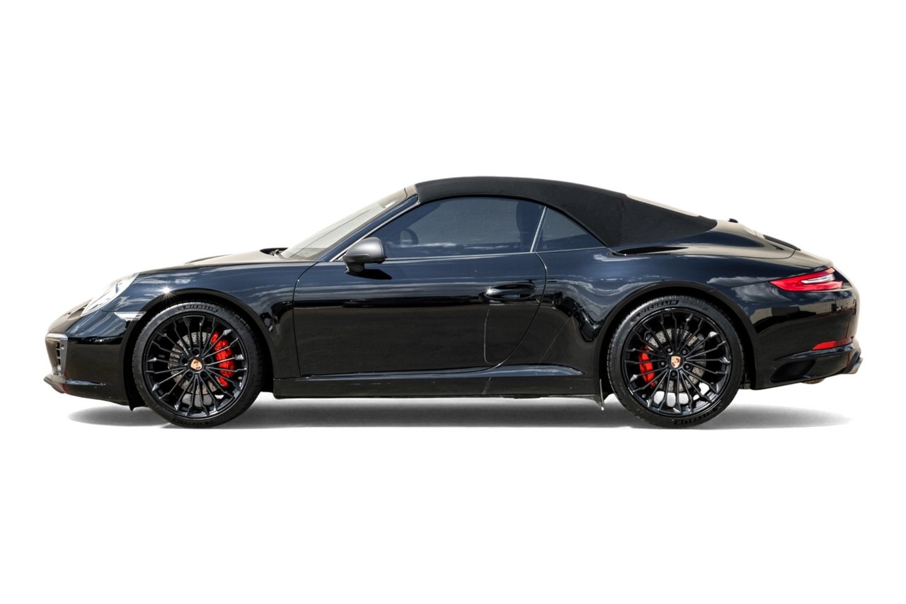 Porsche 911 Vehicle Main Gallery Image 14
