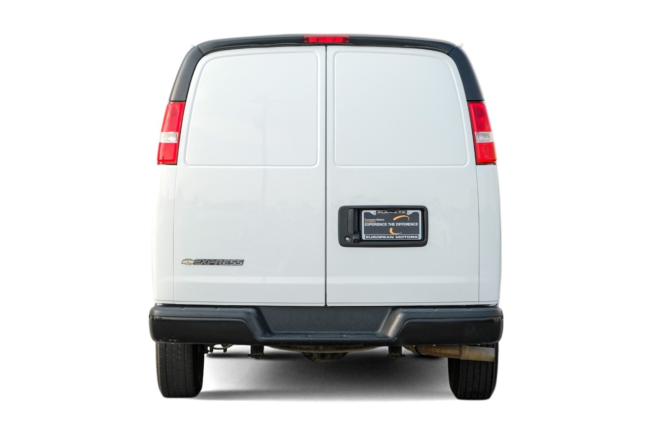 Chevrolet Express Cargo Van Vehicle Main Gallery Image 09