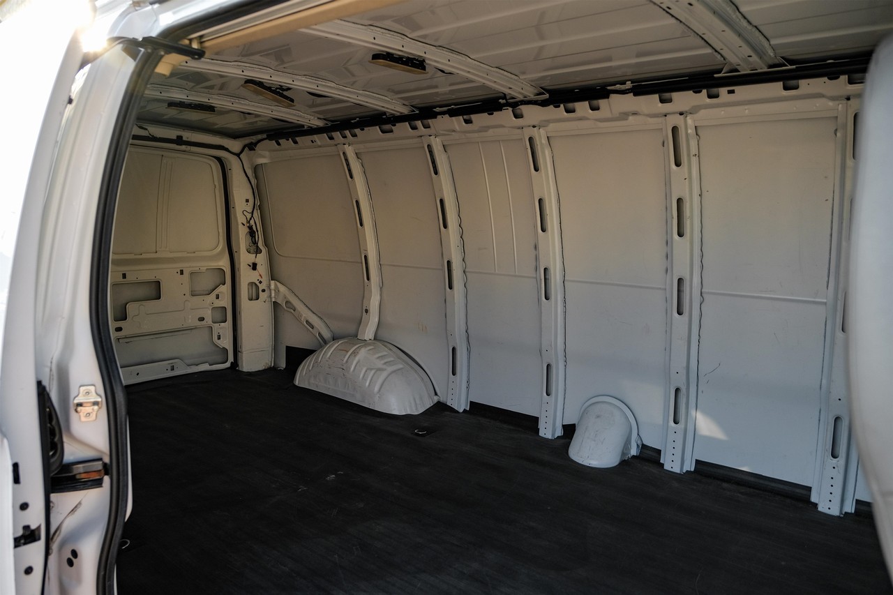 Chevrolet Express Cargo Van Vehicle Main Gallery Image 47