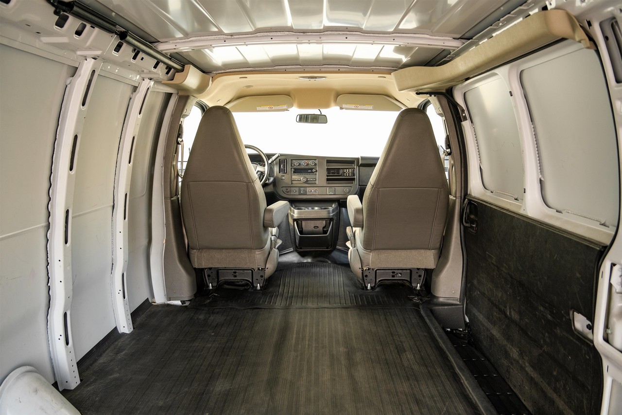 Chevrolet Express Cargo Van Vehicle Main Gallery Image 49